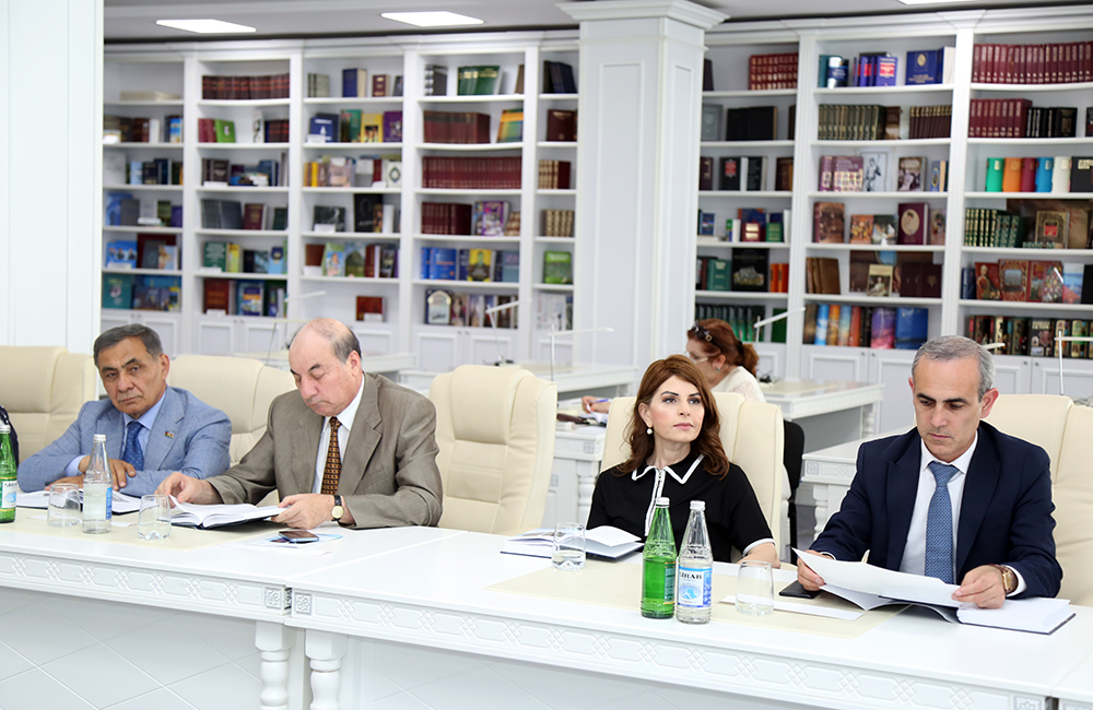 "AMEA Mərkəzi Elmi Kitabxanasının direktoru “Zəngəzur. Uzaq keçmişdən günümüzədək” adlı monoqrafiyanın təqdimat mərasimi