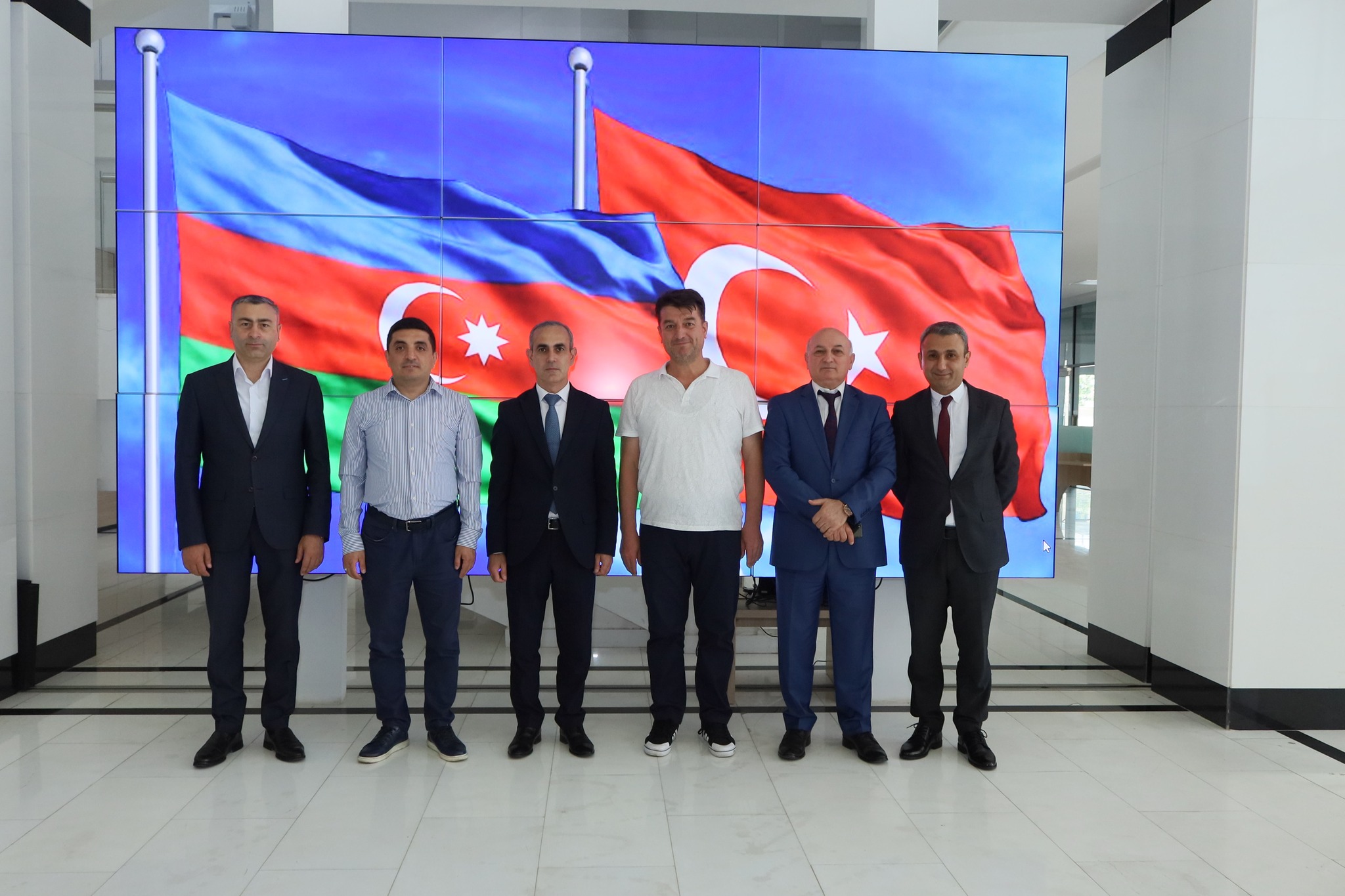 "MEK-in direktoru TİKA-nın Bakı proqram koordinatoru ilə görüşüb"