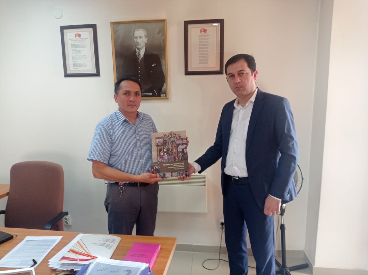 "MEK tərəfindən Qırğızıstan-Türkiyə Manas Universiteti Kitabxanasına nəşrlər göndərilib"