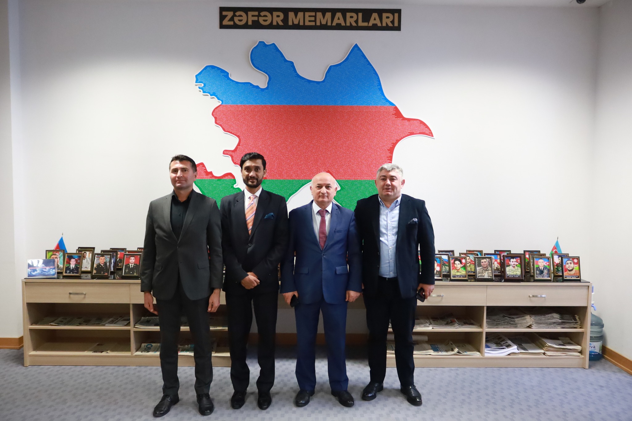 Pakistanlı tədqiqatçı MEK-in qonağı olub