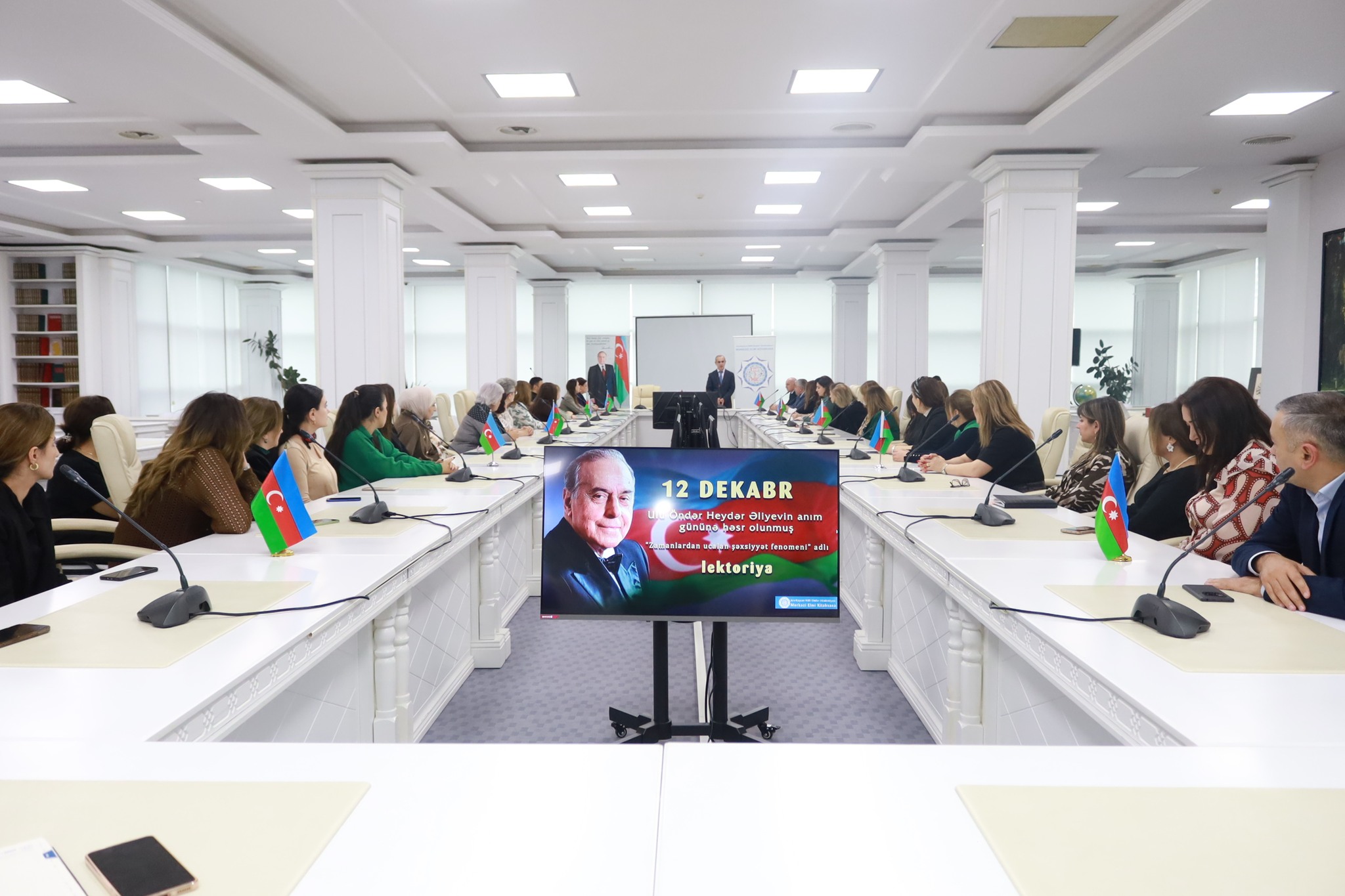 MEK-də Ulu Öndər Heydər Əliyevin anım gününə həsr olunmuş lektoriya keçirilib