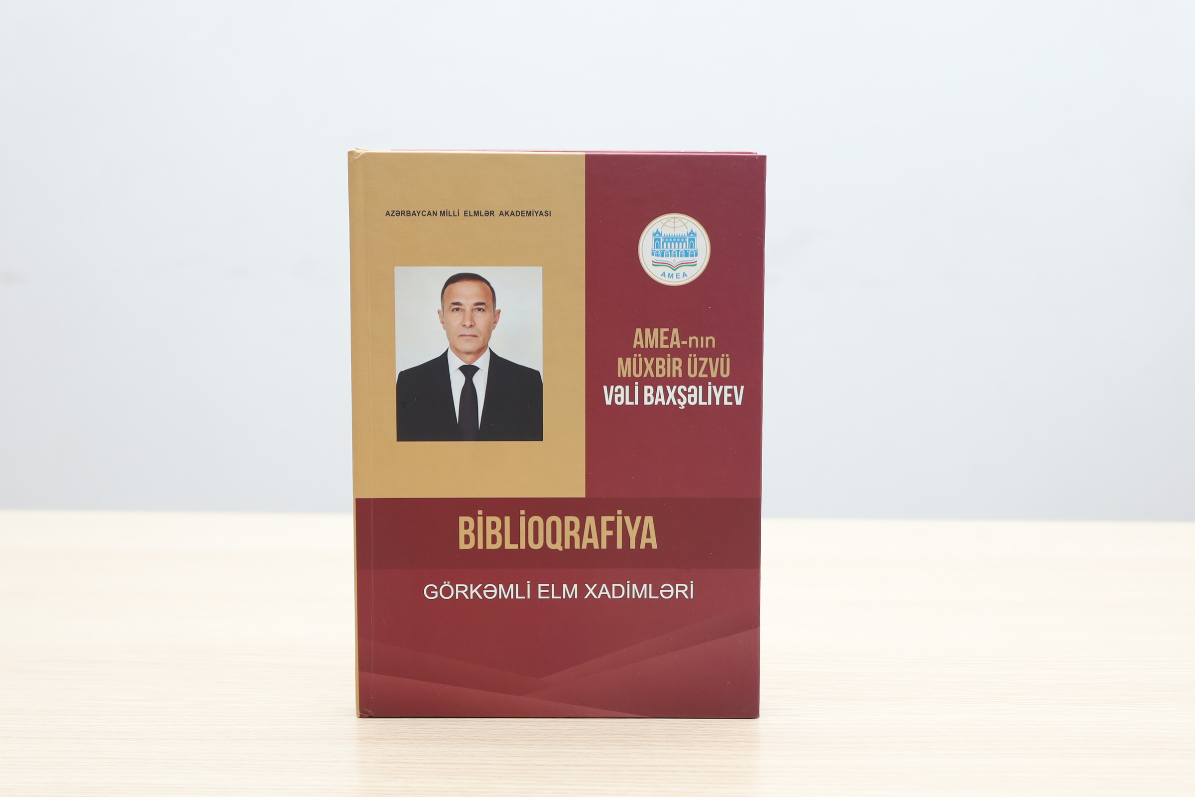 Görkəmli arxeoloq, tarixçi Vəli Baxşəliyevin biblioqrafik göstəricisi işıq üzü görüb